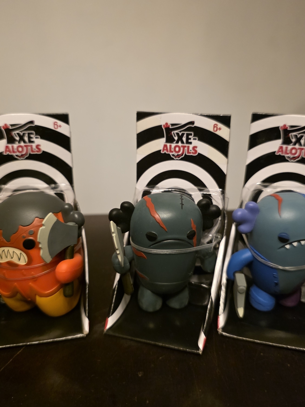 Axe-Alotls Series 1 Collectible Kids Toy Figure - Multicolor Set - Picture 3 of 4
